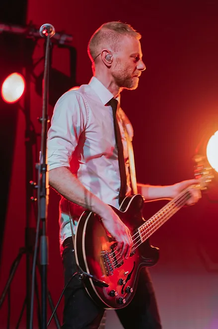 ELISA BATES FOTO OG FILM – bilde 1