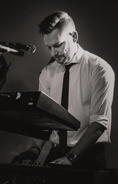 ELISA BATES FOTO OG FILM – bilde 2