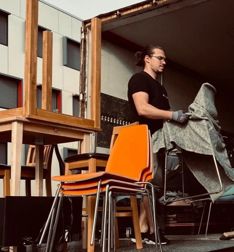 FLYTTELASS – bilde 3