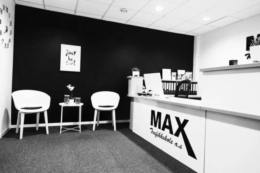 MAX TRAFIKKSKOLE – bilde 1