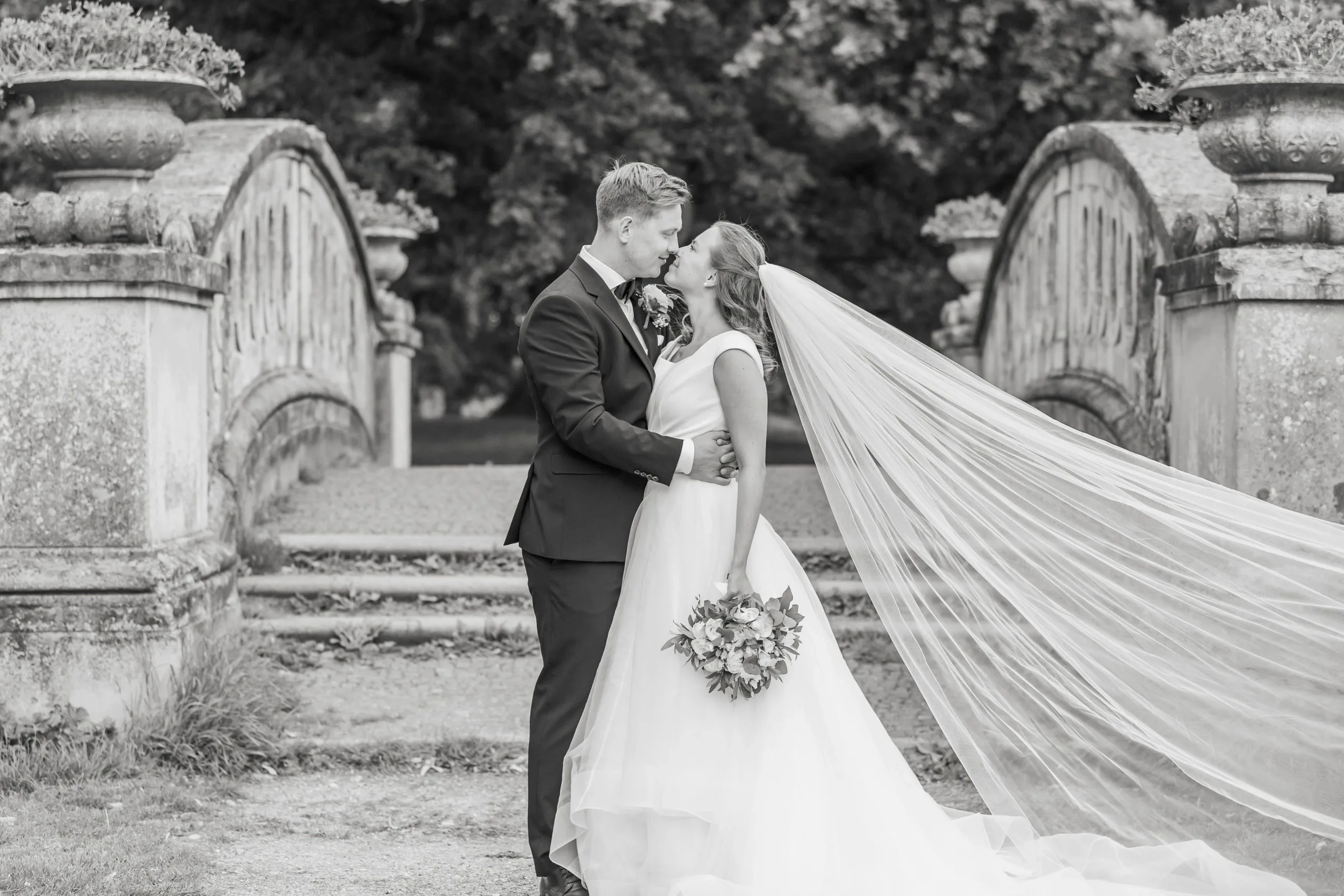 PHOTOGRAPHY BY CAMILLA STERRI – bilde 1