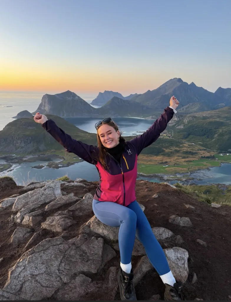 SARAVAAR VISUALS - SARA VÅR K. GRØDEM – bilde 1