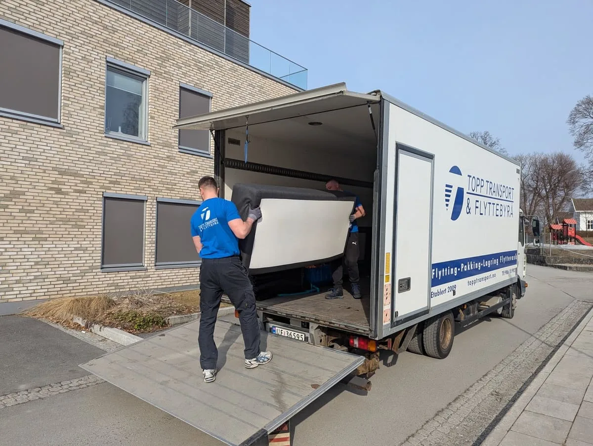 TOPP TRANSPORT & FLYTTEBYRÅ – bilde 1