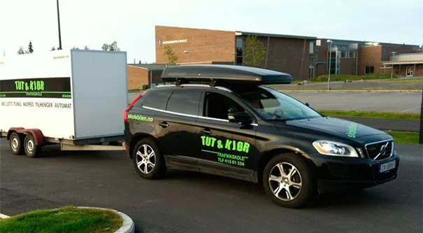 TUT & KJØR TRAFIKKSKOLE – bilde 1